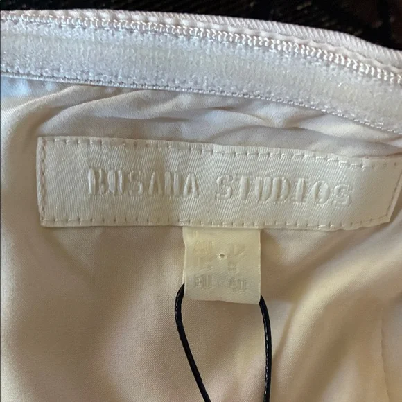 Elegant Cream Women's Blouse - Picture 4 of 6